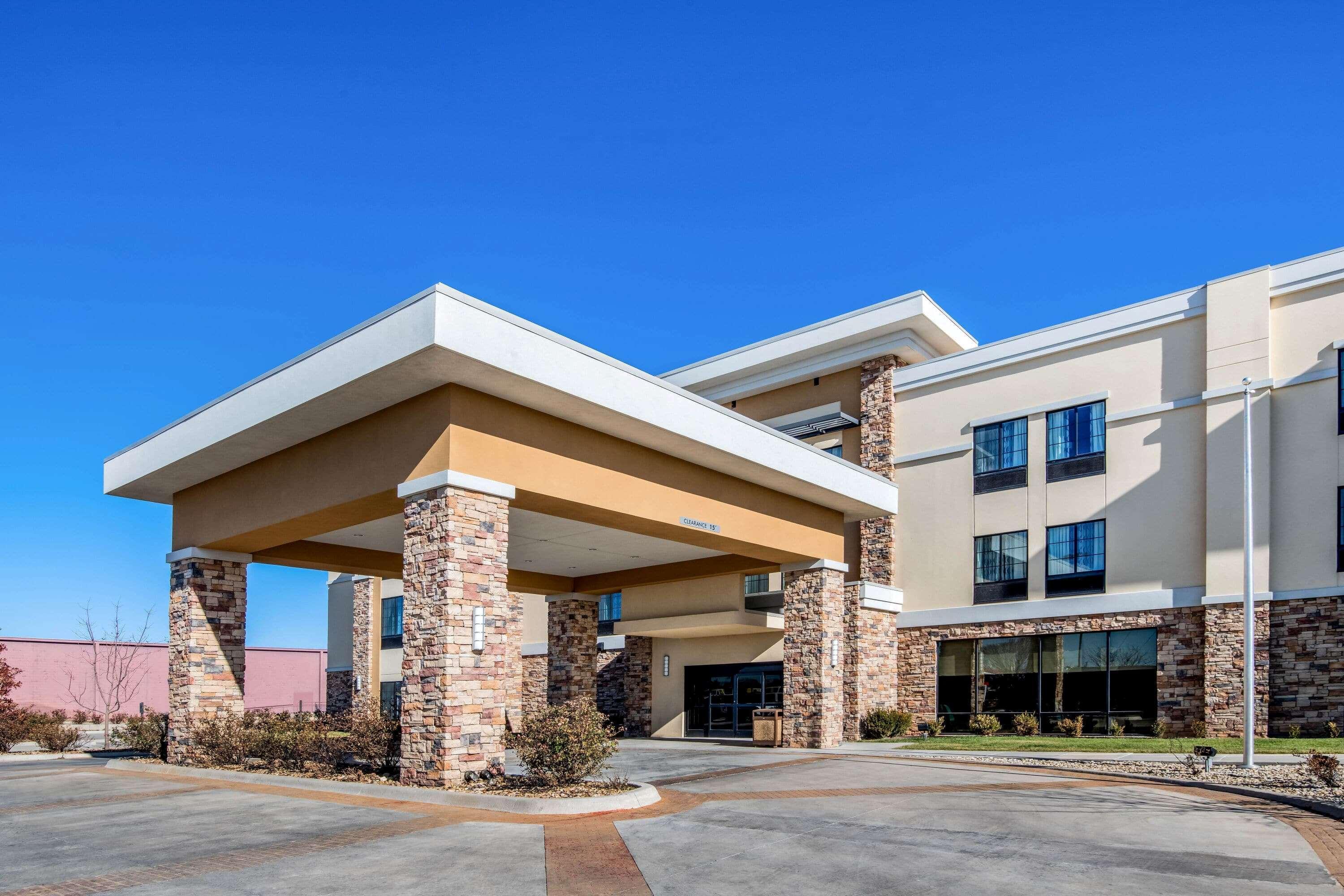 Hotel La Quinta By Wyndham Pampa Esterno foto